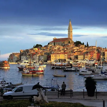 With A Parking Space - 12466 Rovinj