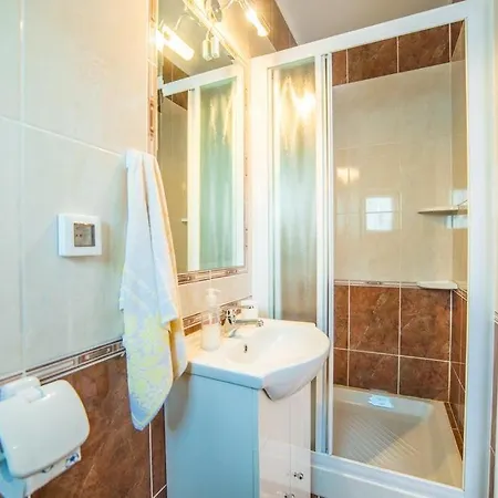 Apartman With A Parking Space - 12466