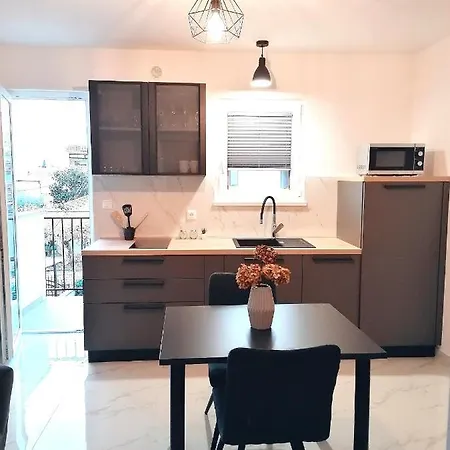 With A Parking Space - 12466 Apartman *